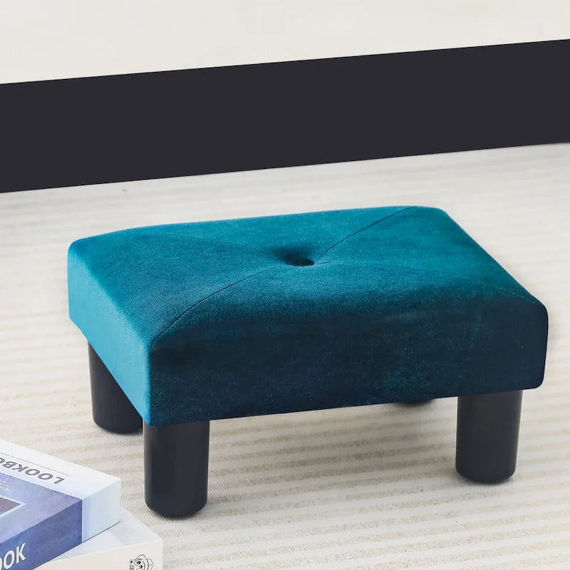 Ottoman en velours avec capitonnage à boutons